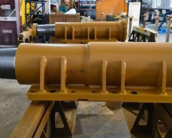 Hydraulic Cylinder 130-6381  D11T  Ripper tilting oil cylinder - Left